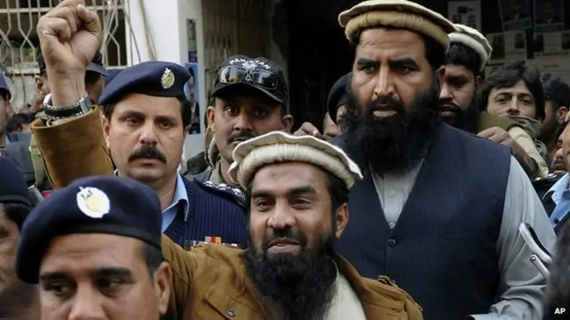 دالت نے ملزم کی نظربندی کے احکامات جاری کرنے پر وفاقی حکومت اور اسلام آباد کے ضلعی مجسٹریٹ کو نوٹس جاری کیے ہیں