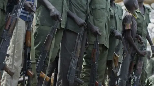 بحسب تقديرات الأمم المتحدة، فإن 12 ألف طفل استخدموا كجنود في أنحاء جنوب السودان العام الماضي