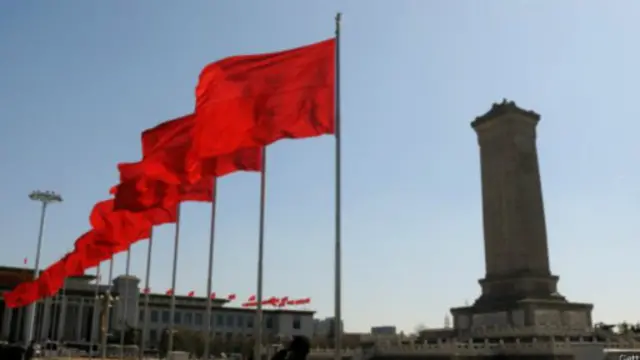 一年一度的中国“两会”即将召开,出席代表中的富豪人数之多引起各方关注。