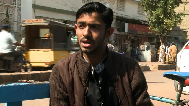 عبدالرحمان اسلحے کے زور پر موٹر سائیکل سے محروم ہوچکے ہیں۔