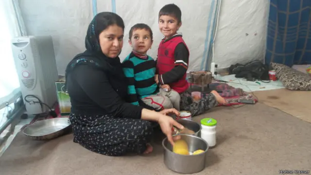 Sebre Eme, Avrupa'ya gitmeye çalıştıklarını ama Edirne'den öteye geçemediklerini söylüyor.