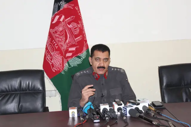 لوی پاسوال عبدالرحمن رحیمی تر دې وړاندې د بلخ ولایت د امنیې قومندان ؤ. 