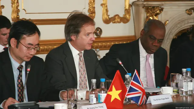 Là thành viên Liên hiệp Âu châu (EU) Anh cũng là đối tác trong thỏa thuận mậu dịch tự do (FTA) mà Việt Nam đang đàm phán với EU. Một trong những điểm ông Swire nói tới là Anh cần Việt Nam mở cửa thị trường cho các sản phẩm dược.
