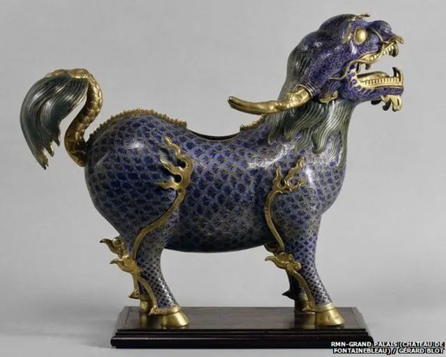 被盜的文物包括這件搪瓷,是乾隆皇帝時代傳下來的