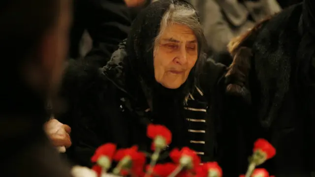 Немцовнинг онаси Дина Эйдман.