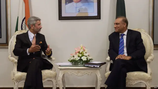 بھارت پاکستان کے ساتھ مل کر کام کرنا چاہتا ہے: جے ایس شنکر