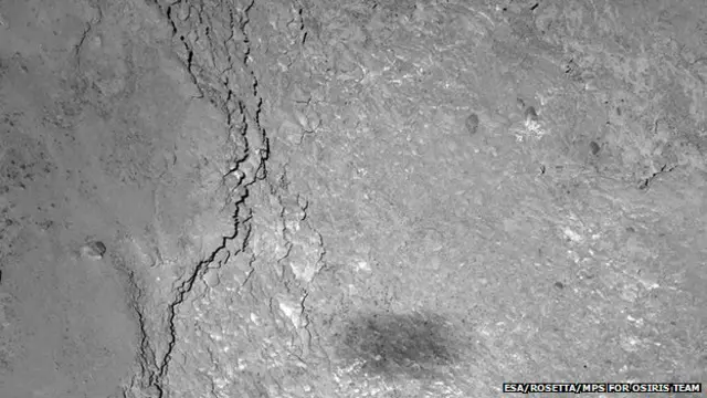 سایه روزتا بر سطح دنباله‌دار ۶۷پی