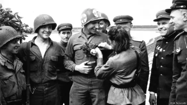 Встреча советских и американских войск на Эльбе близ города Торгау 26 апреля 1945 г.