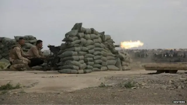 القوات الحكومية تدعمها قوات الحشد الشعبي في شن الهجوم.