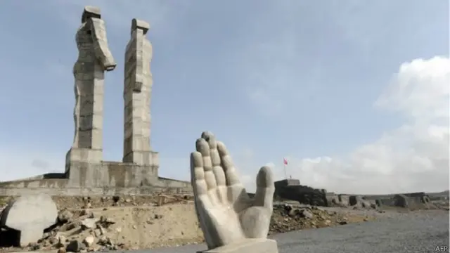 तुर्की का स्टेच्यु ऑफ़ ह्यूमेनिटी 