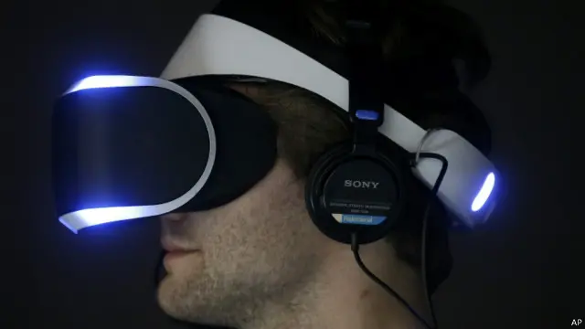 Helm ini akan dijual untuk umum pada tahun 2016 untuk melengkapi pengalaman bermain game di PlayStation.