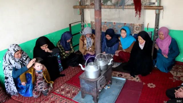 خانواده خدابخش در منطقه فقیر نشین کابل زندگی می کند