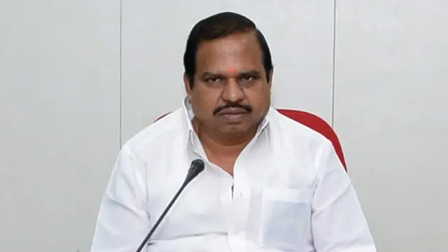 தமிழக அமைச்சர் அக்ரி கிருஷ்ணமூர்த்தி அமைச்சரவையிலிருந்து நீக்கம் - BBC News  தமிழ்