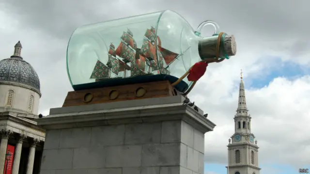 Корабль в бутылке