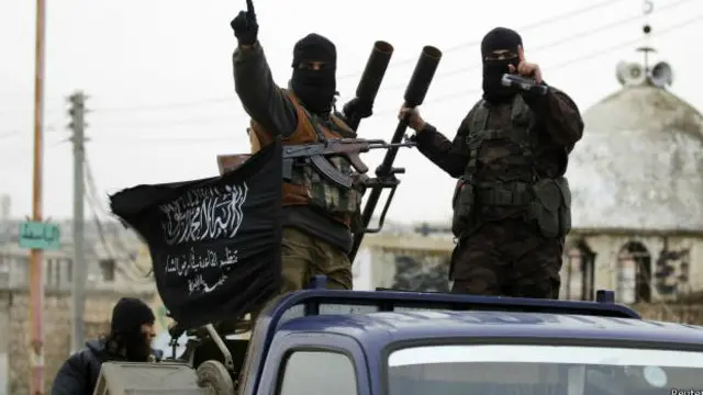 النصرت جبه د سوري ولسمشر بشار الاسد او د واکمن نظام پرضد تر ټولو قوي او جنګیره ډله ګڼل کېږي.