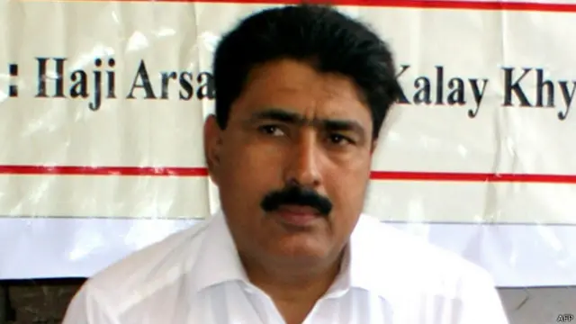 ڈاکٹر شکیل آفریدی کے خلاف گذشتہ سال قتل کی دفعات کے تحت ایک اور مقدمہ بھی قائم کیا گیا ہے جس کی سماعت جاری ہے۔