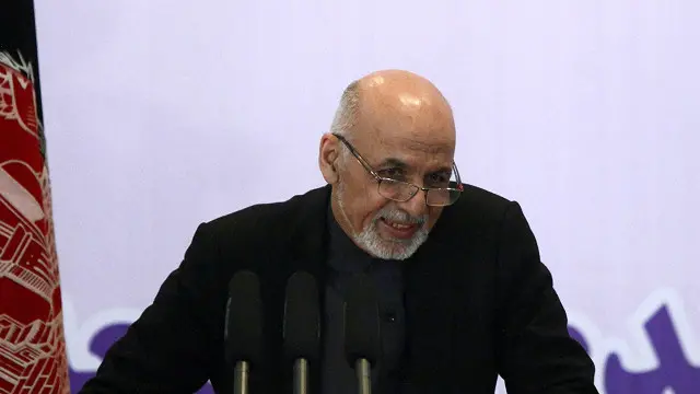 فساد ملي شورا ته په وینا کې ولسمشر وویل، د فساد پر وړاندې یې هوډ ټنیګ دی، چې ښکاره بېلګه یې د کابل بانک قضیه کې د ښکېلو ونډه والو قضیه ده.