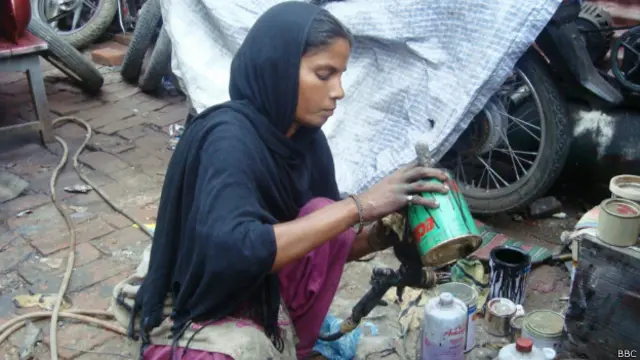 हीट पेंटिग की कारीगर वजीफ़न