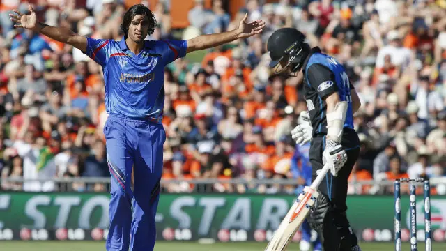 په بالېنګ کې د افغانستان د کریکټ لوبډلې وړتيا لوړه بلل کېږي. دغه لوبډله د حمید حسن او شاپور ځدراڼ په څېر تېز بالران لري. 