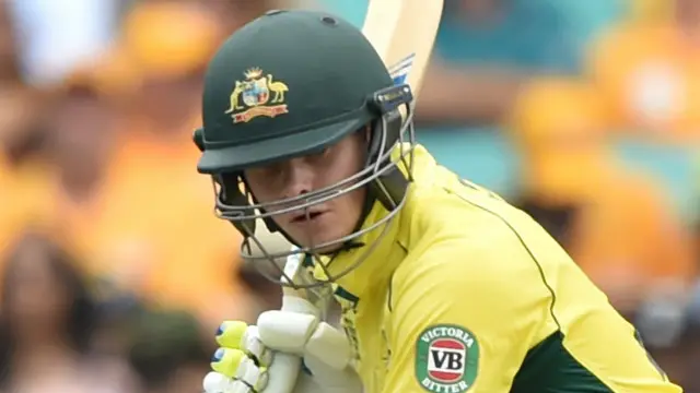 سٹیون سمتھ نے ذمہ دارانہ انداز میں کھیلتے ہوئے نصف سنچری بنائی