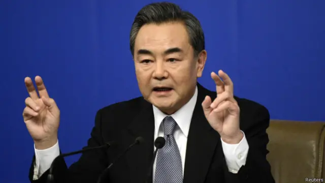 中国外长王毅在记者会上