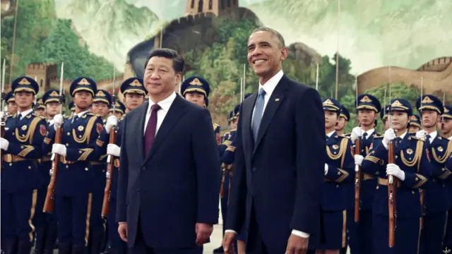 習近平（左）於北京人民大會堂接待奧巴馬（右）（12/11/2014）