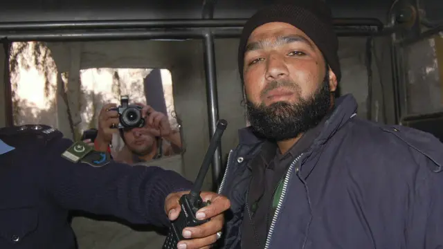 عدالت نے مجرم ممتاز قادری کی اپیل خارج کرتے ہوئے سزا کو برقرار رکھنے کا حکم دیا