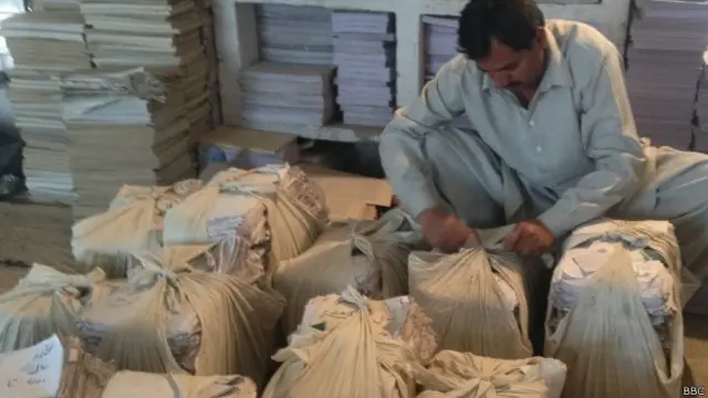  جھنگ کے اس کمپیوٹرائزڈ نظام کے ذریعے صوبہ پنجاب میں جدید پولیسنگ کی بنیاد رکھی گئی ہے