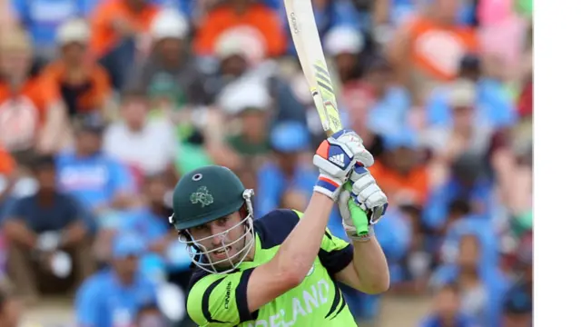 بالبرنی 24 رنز بنا کر پولین لوٹ گئے۔