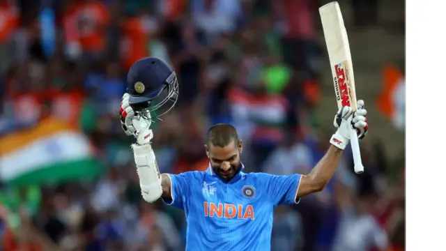 بھارتی اوپنر دھون نے 11 چوکوں اور پانچ چھکوں کی مدد سے 100 رنز بنائے ، انھیں ٹامسن کی گیند پر پوٹرفیلڈ نے کیچ آؤٹ کیا۔