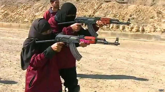 महिला पुलिस