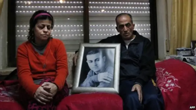 د مسلّم کورنۍ نه مني، چې زوی یې د موساد جاسوس و