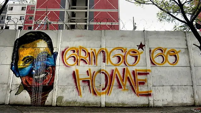 Graffiti con la cara de Chávez