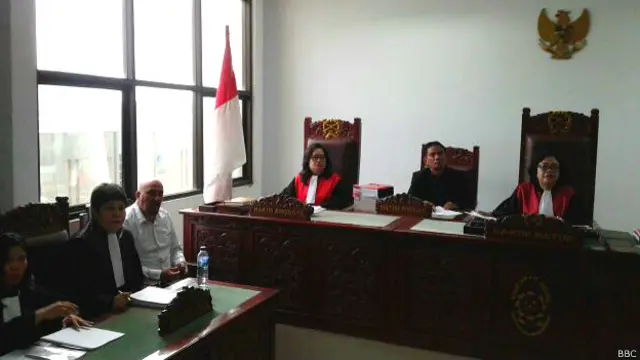 Pengacara Serge mengklaim kliennya bekerja sebagai tukang las di tempat yang digunakan untuk memproduksi narkoba di Tangerang.