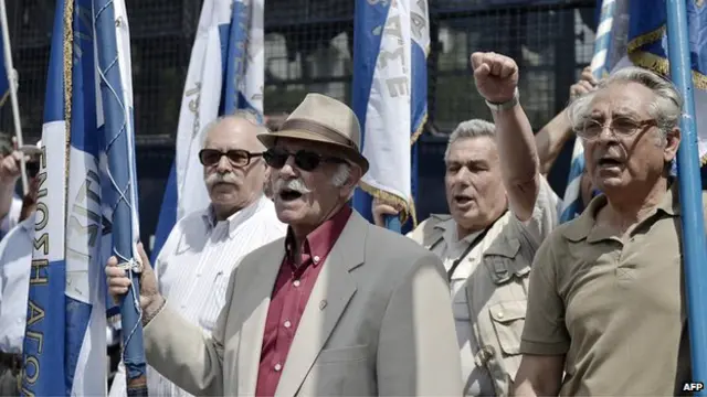 Демонстранты в Афинах