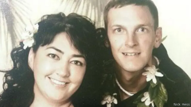 يقول هيس إن الفضل يعود لزوجته في تحسن حالته الصحية.