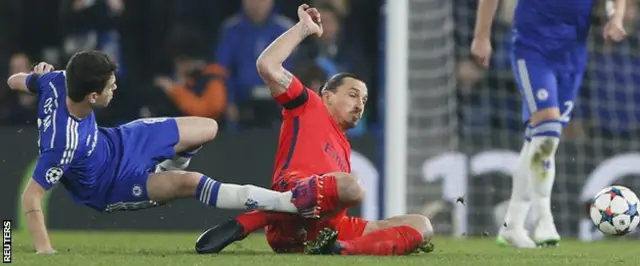 Tiền đạo người Thụy Điển nay giữ kỷ lục về thẻ đỏ ở   Champions League ngang với cầu thù Edgar Davids.