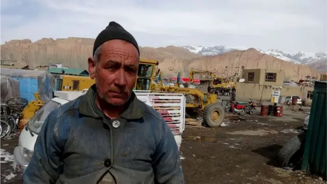 ’میں صرف افسوس کر سکتا ہوں۔ مجھے اس وقت بھی افسوس تھا اور ہمیشہ رہے گا۔ لیکن میں کچھ کر نہیں سکتا تھا کیونکہ اگر نہ کرتا تو وہ مجھے مار ڈالتے‘