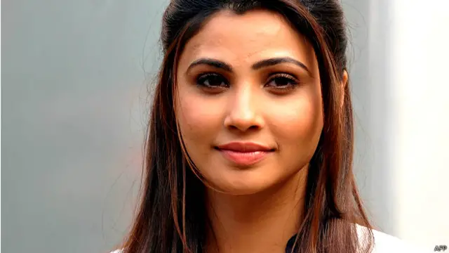 डेज़ी शाह