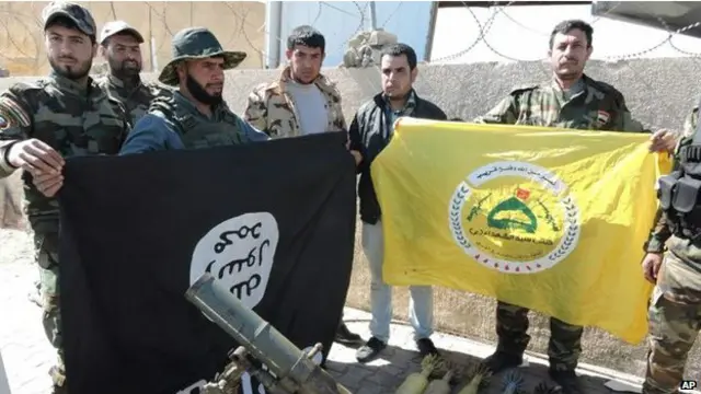 ABŞ generalı Martin Dempsey (sağda) Tikrit əməliyyatının uğurla başa çatacağına əmin olduğunu deyib. 