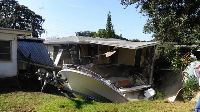 Провал грунта во Флориде