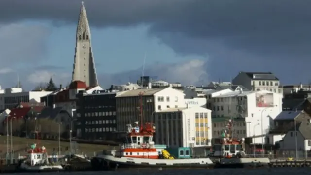 冰岛政府宣布不再希望加入欧盟,并把这一决定通知了欧盟现任轮值主席国拉脱维亚和欧洲委员会。