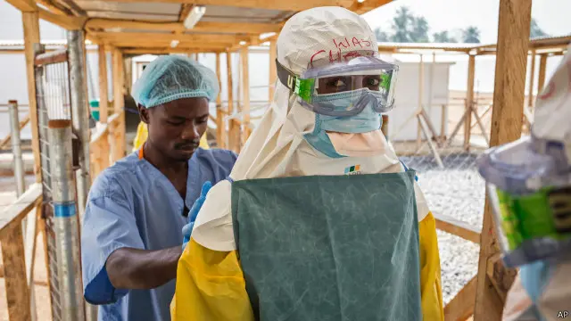 منظمة الصحة العالمية تقول إنه لا تزال هناك حاجة إلى المزيد من الجهد للقضاء على الإيبولا.