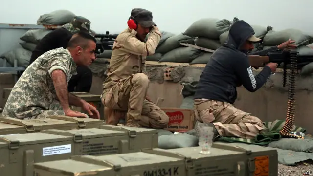 القوات العراقية لا تزال تشتبك مع مسلحي تنظيم "الدولة الإسلامية" في ناحية القادسية في تكريت.