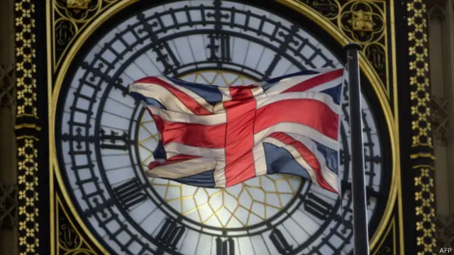 Anh khó có thể làm vừa lòng cả Trung Quốc lẫn Hoa Kỳ khi có quyết định về việc có tham gia AIIB hay không