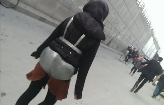 ’اپنے ساتھ ہونے والے جنسی ہراس کے تجربے کے بعد میرے ذہن میں اپنی شناخت اور جنس کے بارے میں سوال ابھرے۔ مجھے ایسا محسوس ہوا جیسے کسی نے ایک تتلی کو مار دیا ہو‘