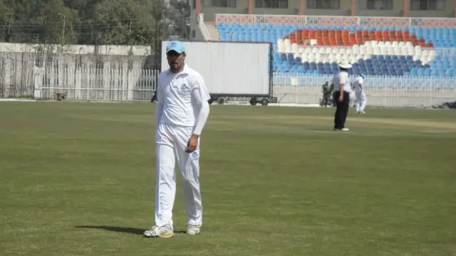 محمد عامر پی سی بی کے زیر اہتمام پیٹرنز گریڈ ٹو ٹرافی میں عمر ایسوسی ایٹس کی نمائندگی کر رہے ہیں