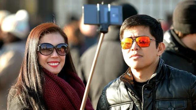 Larangan penggunaan tongsis diberlakukan di taman-taman rekreasi Disney di Amerika Serikat sejak Selasa (30/06).