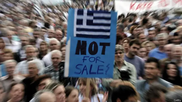 یہ خدشہ بھی ظاہر کیا جارہا ہے کہ یونان قرض ادا نہ کرے اور یوروزون سے علیحدہ ہو جائے