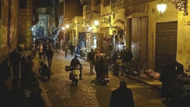 مصر کا دارالحکومت قاہرہ ایک گنجان آباد شہر ہے